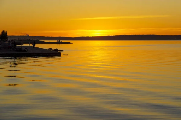 Serene Zonsondergang Aan Oever Van Het Meer Zomer Petrozavodsk Karelië — Stockfoto