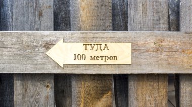 İşaretçi simgesi metin - bu şekilde 100 metre ile