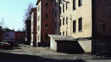 Eski şehir bahçede