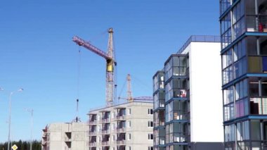 iş yerinde inşaat vinç