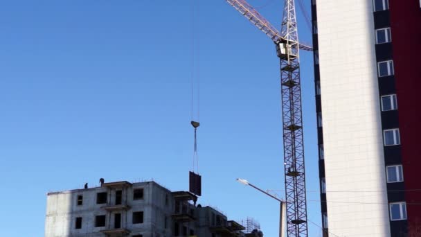 Blok panel Crane lifts — Stok Video