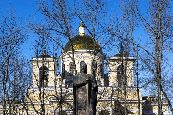 王子亚历山大 · 涅夫斯基的纪念碑 — 图库照片