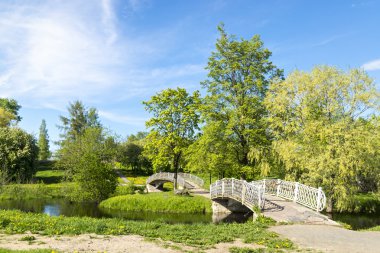 Yaz aylarında yaya köprüler ile River park