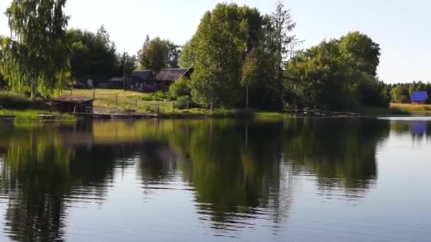 Riverside χωριό Πανόραμα — Αρχείο Βίντεο