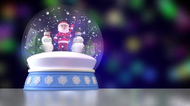 Snöglob med jultomten, två snögubbar och julgranar inomhus. Fallande snö. Flerfärgad suddig bakgrund. 3D-renderingsanimering — Stockvideo