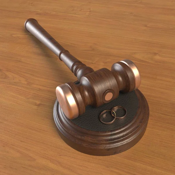 Обручальное кольцо и деревянный молоток судей на столе крупным планом. 3d-рендеринг — стоковое фото