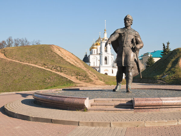 The monument to Prince Yuri Dolgoruky in Dmitrov