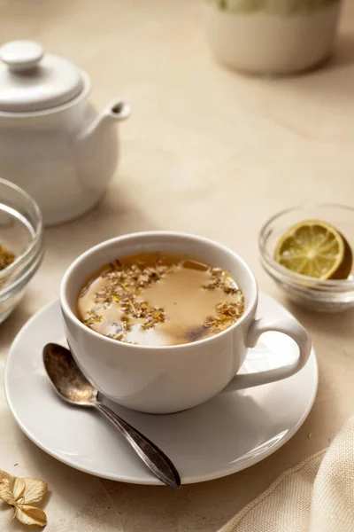 Tasse Tee Vorhanden Warme Köstliche Tasse Erfrischenden Kräutertee Und Teekanne — Stockfoto