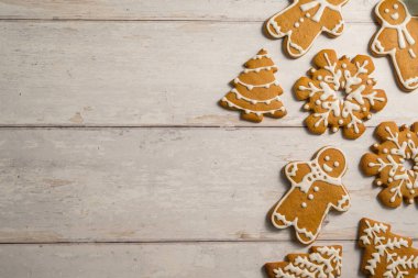 Tatil geçmişi. Noel zencefilli kurabiyeler, kremalı, düz, şenlikli yiyecekler..