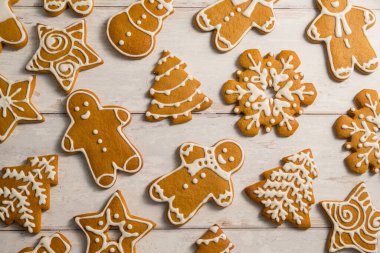 Tatil geçmişi. Noel zencefilli kurabiyeler, kremalı, düz, şenlikli yiyecekler..