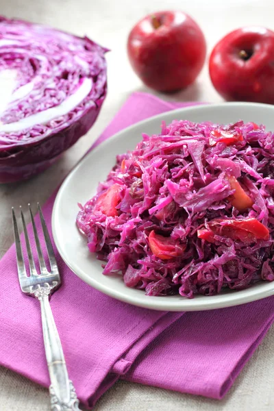 Scotch kale stewed with apples — Stock Photo, Image