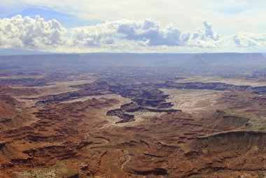 ABD 'nin Utah eyaletindeki Canyonlands Ulusal Parkı' nın Büyük Bakış açısından manzara.