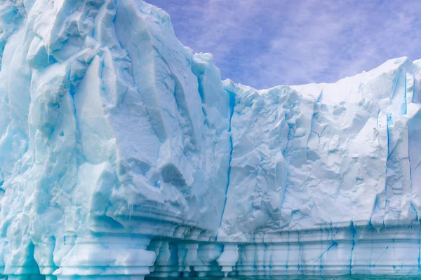 Erstaunlich Blauer Eisberg Aus Nächster Nähe Der Antarktis Globale Erwärmung — Stockfoto