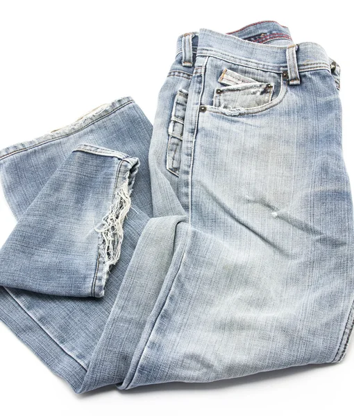 Jeans azul isolado no fundo branco — Fotografia de Stock