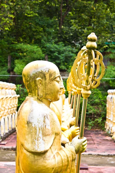 Heykel altın buddha — Stok fotoğraf