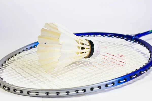 Badminton raketleri ve mekik horozu — Stok fotoğraf