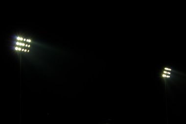 stadyum projektörler