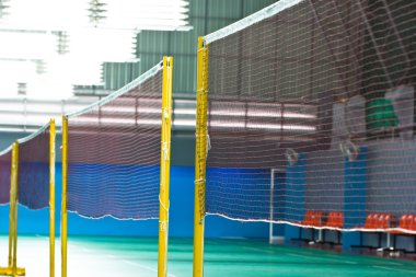 kapalı badminton kortu 