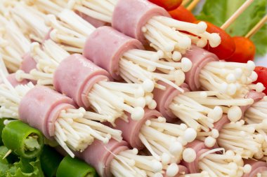 Barbekü sebze mantar tükürük