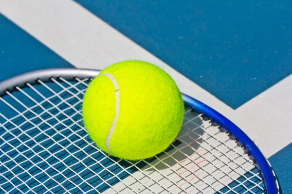 Close up of a tennis ball — Stock Photo, Image