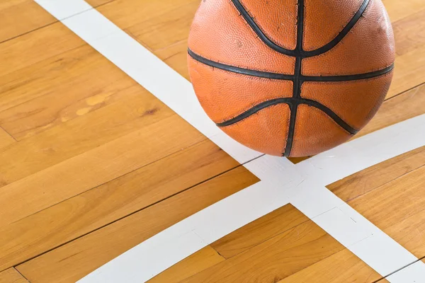 Pelota de baloncesto —  Fotos de Stock