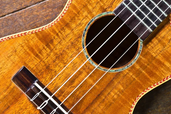 전통적인 음향 기타의 부분 — 스톡 사진