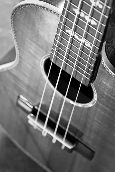 伝統的なアコースティック ギターの一部 — ストック写真