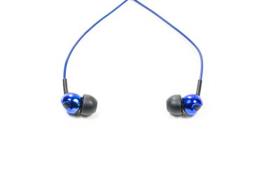 Beyaz arkaplanda kulaklık