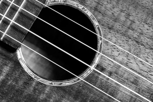 Traditionell akustisk gitarr — Stockfoto