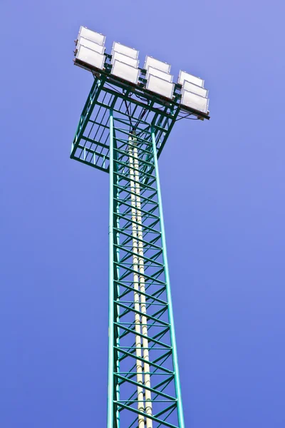 Sportovní, osvětlovací stožár — Stock fotografie