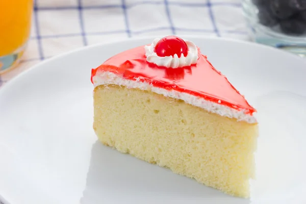 Deliciosa rebanada de pastel — Foto de Stock