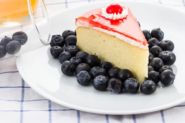 Deliciosa rebanada de pastel — Foto de Stock