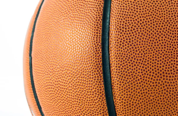 Basketbol beyaz arka planda izole edilmiş — Stok fotoğraf