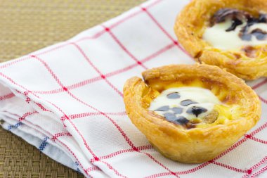 lezzetli yumurta tart tatlı muhallebi