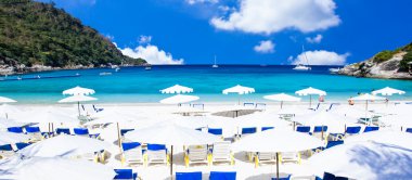 Güzel sahil ve tropikal deniz 