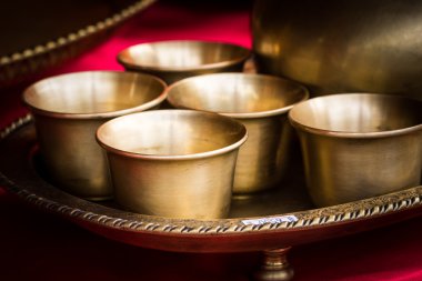 pirinç kupasını kapatın 