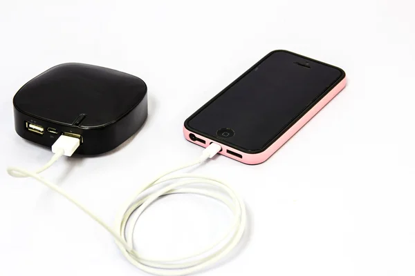 Charging mobile phone — Stock Photo, Image