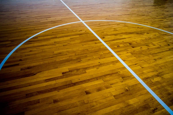 Suelo de madera cancha de baloncesto —  Fotos de Stock