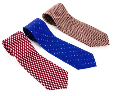 Beyaz bir arka planda kravat 