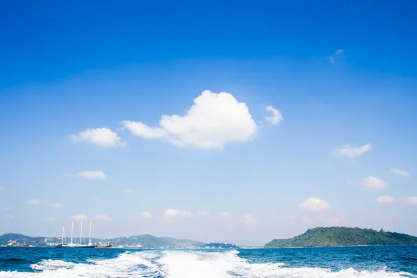 Vista desde el barco en el mar — Foto de Stock