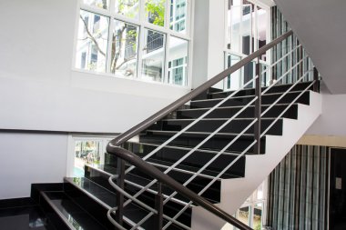 modern iç merdiven ile