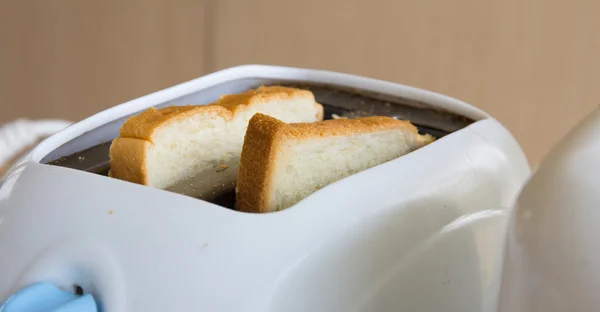 Toster z kromki chleba — Zdjęcie stockowe