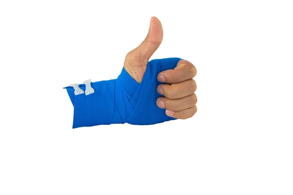 Mão amarrada bandagem elástica azul em um fundo branco — Fotografia de Stock