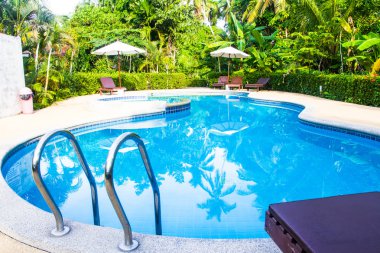 yüzme havuzu görüntüsü