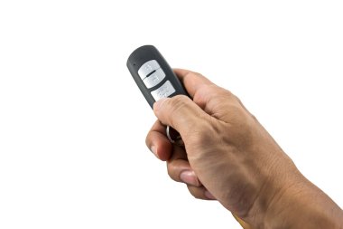 araba anahtarları tutan