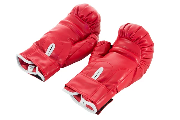 Червона боксерська рукавичка ізольована на білому тлі — стокове фото
