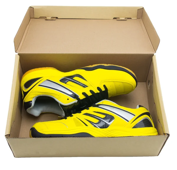 Chaussures de sport jaune — Photo