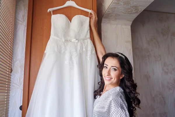 Güzel gelin elbise yapmaya ile düğün günü sabah