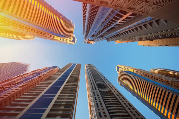 Dubai, UAE - November 30, 2013: Skyscrapers on a background of the sky in Dubai Marina — Stock Photo, Image