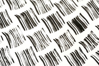 Siyah mürekkep soyut rastgele vuruş arkaplanı. Beyaz soyut arkaplanda elle çizilmiş benekli desen